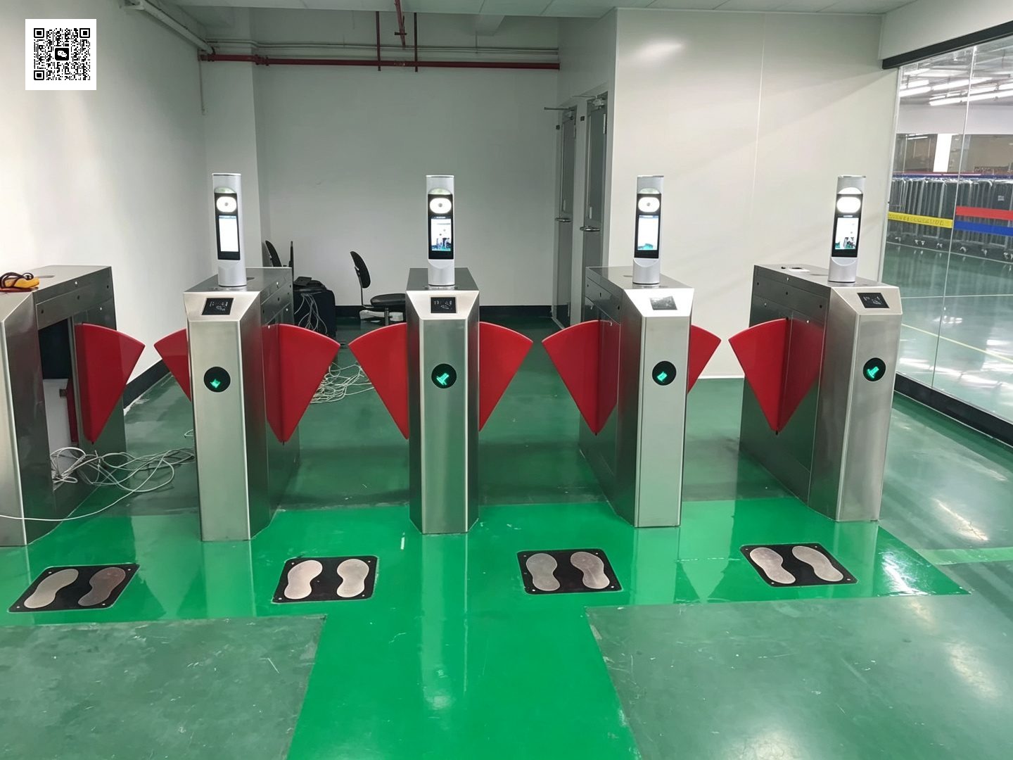 某厂区翼闸通行项目